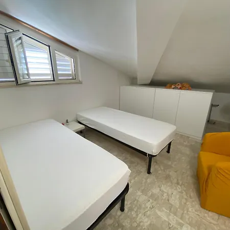 Rosa House Apartmán *